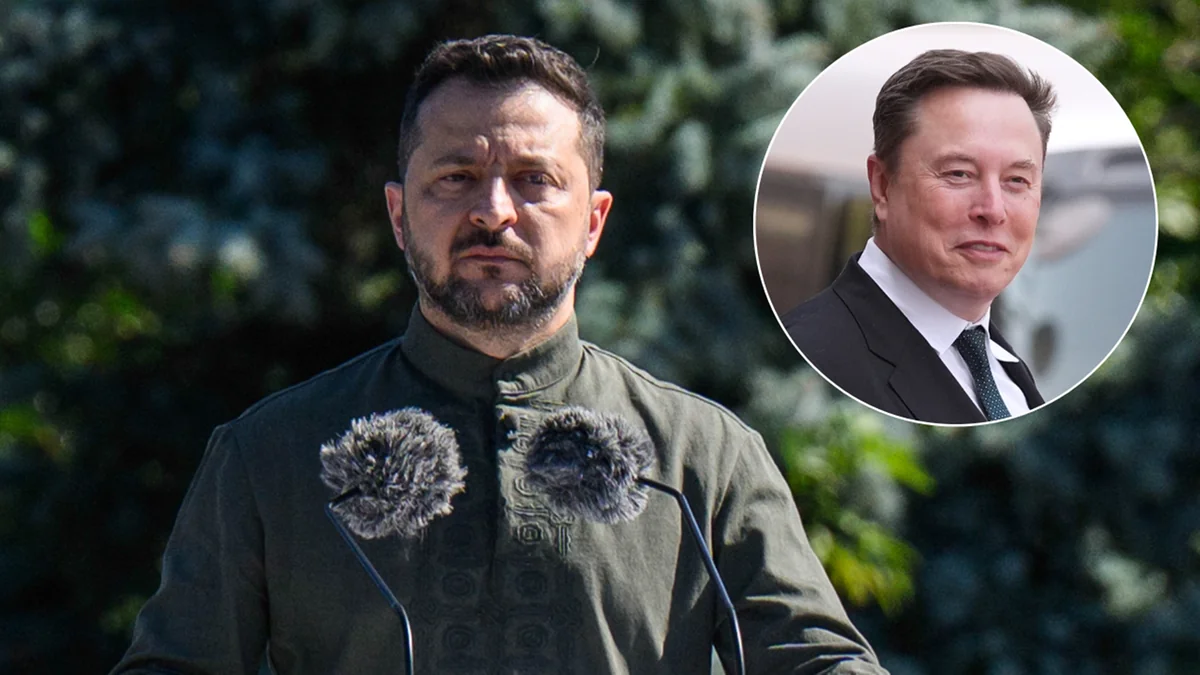 Зеленський біля мікрофонів на тлі дерев, поруч круглий портрет Маска